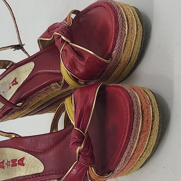 Na Na boho 70s style braided wedge sandal heels size 8 red leather straps - Picture 3 of 10